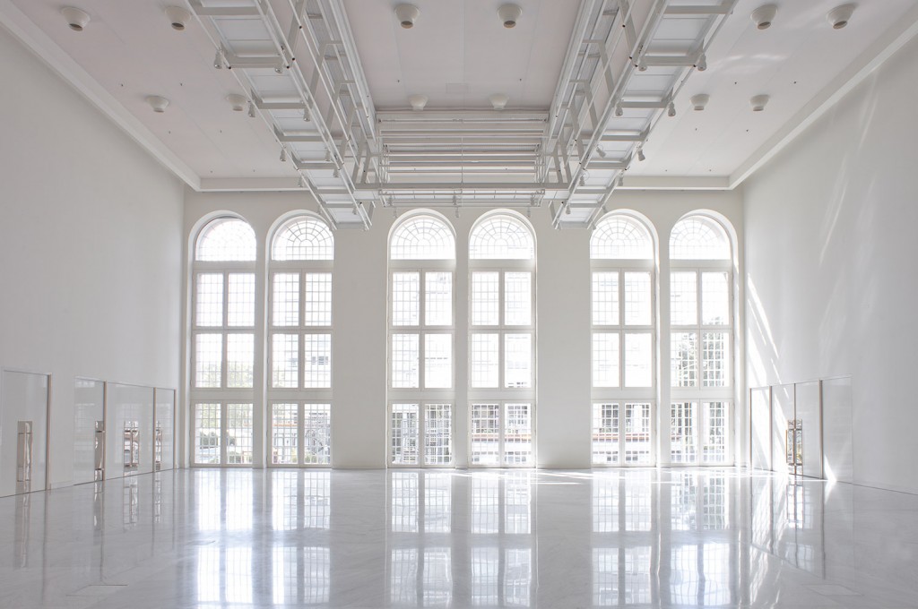 FAC-Mail-Hall-windows