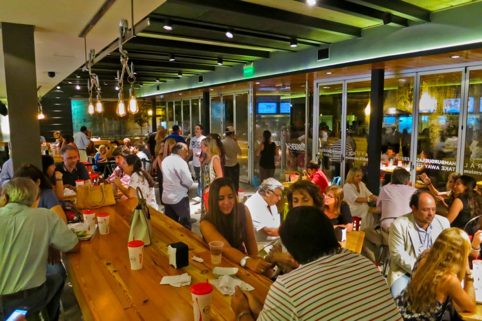 1545613_268307793328277_1763272385_n