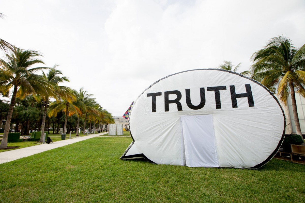 PUBLICTUESGoodmanGalleryJackShainmanGalleryHankWillisThomaswithRyanAlexievandJimRicks3-en