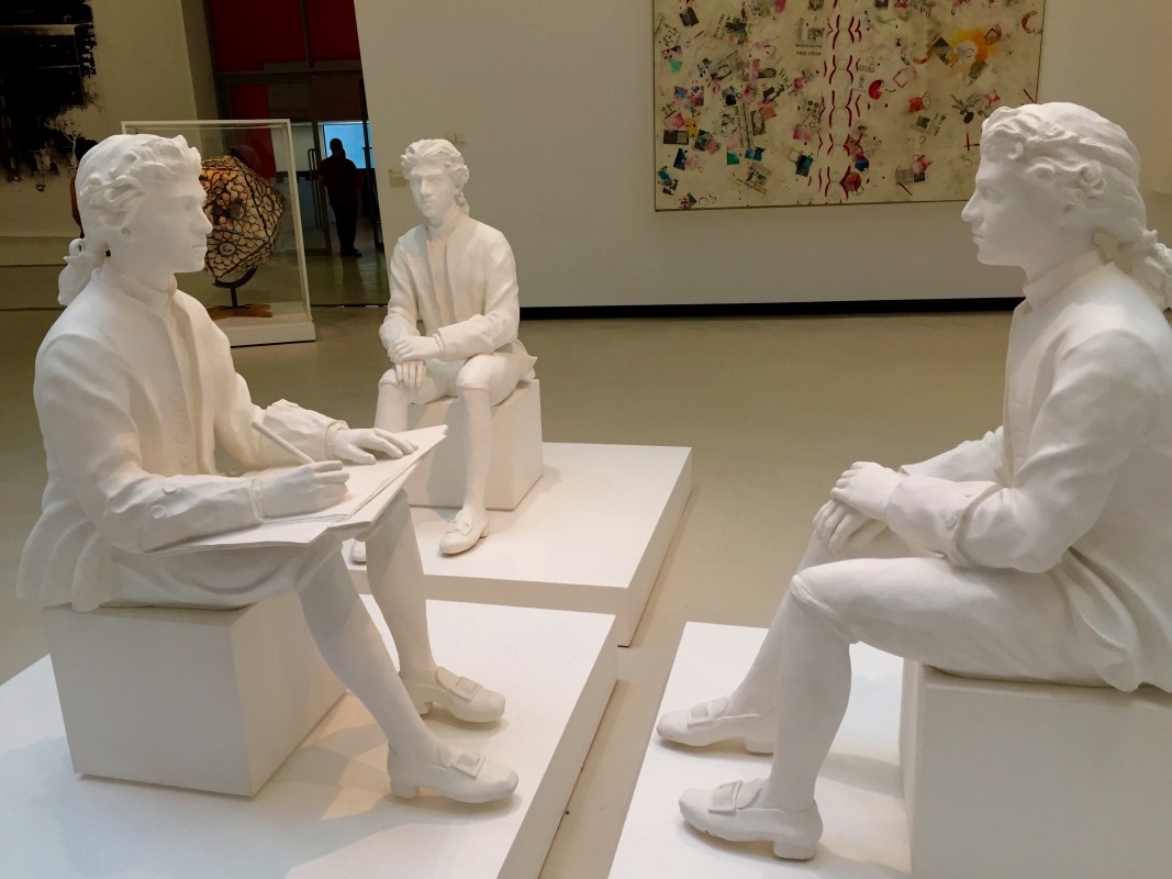 4.MAXXI Giulio Paoloni, Tres por tres (cada uno es el otro o ninguno)