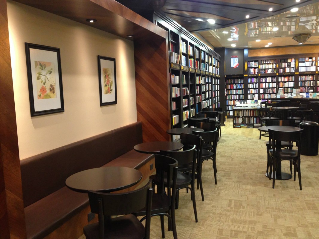 Starbucks recoleta 1