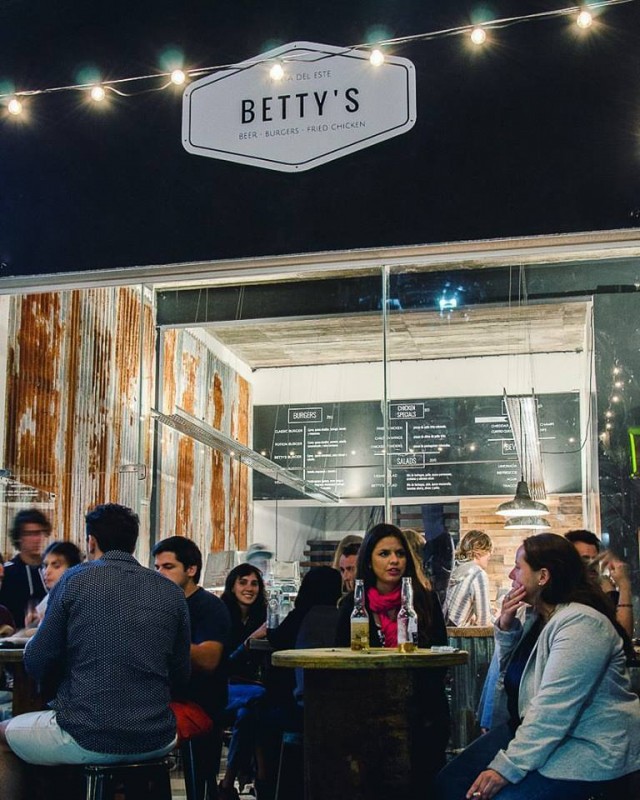 16387188_1887527054867448_2345688675046979253_n