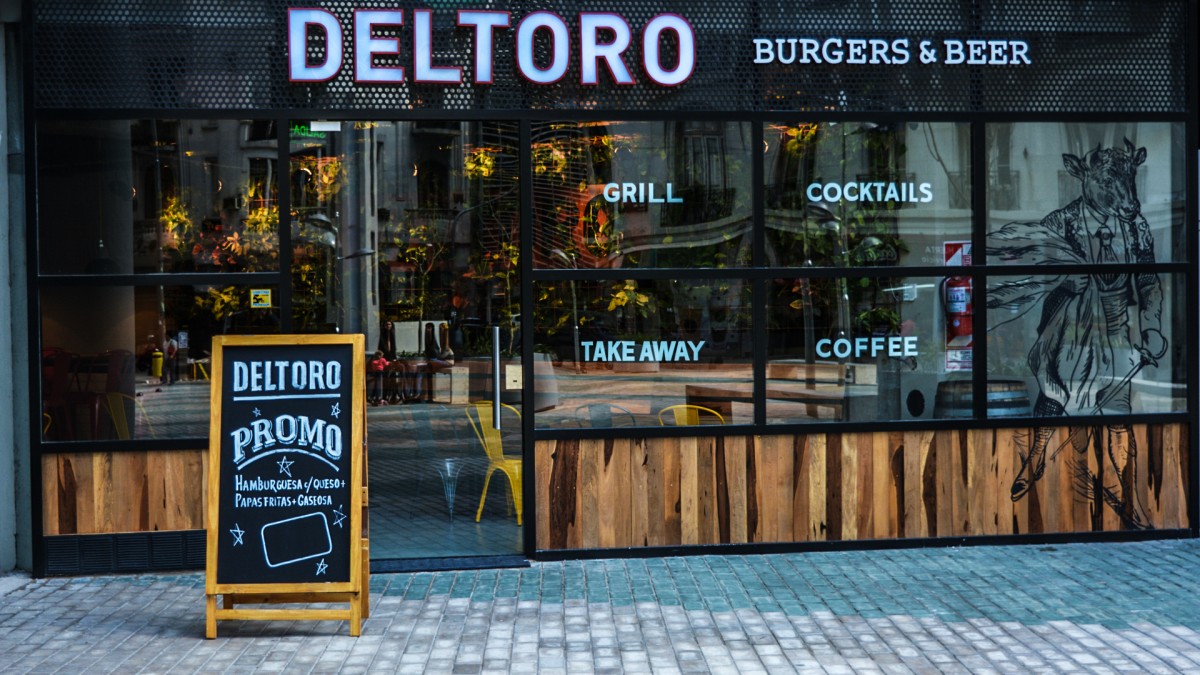 Del Toro Local-4