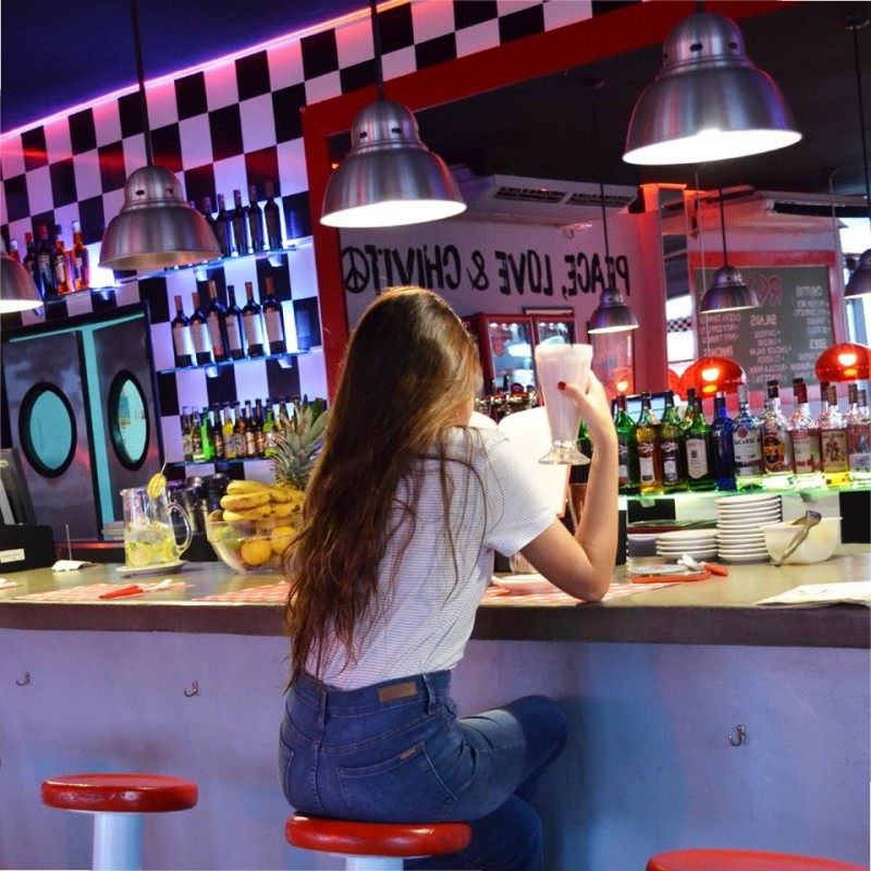 34337217_2084582611780717_882984291816964096_n